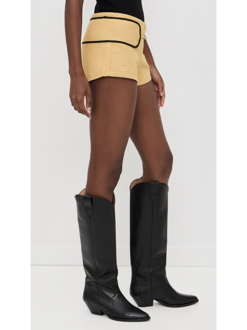 LIONESS Soho Short in Latte Small Womens - Picture 12 of 14